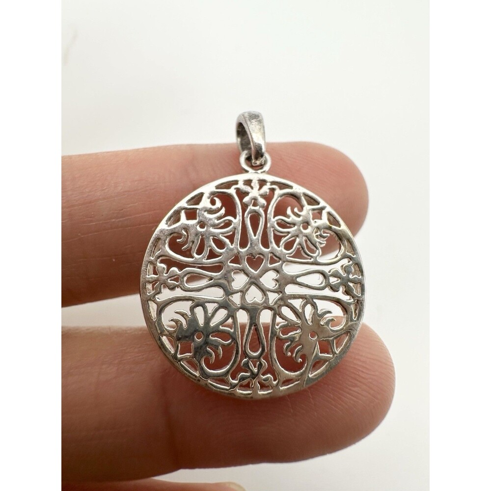 925 Sterling Silver Vintage Ornate Round Pendant